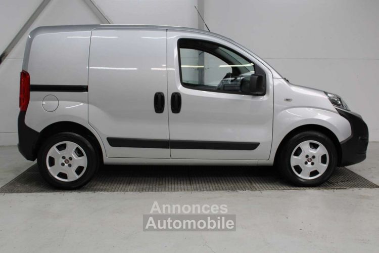 Fiat Fiorino 1.3 MultiJet ~ Lichte vracht Navi Airco Top - <small></small> 12.990 € <small>TTC</small> - #3