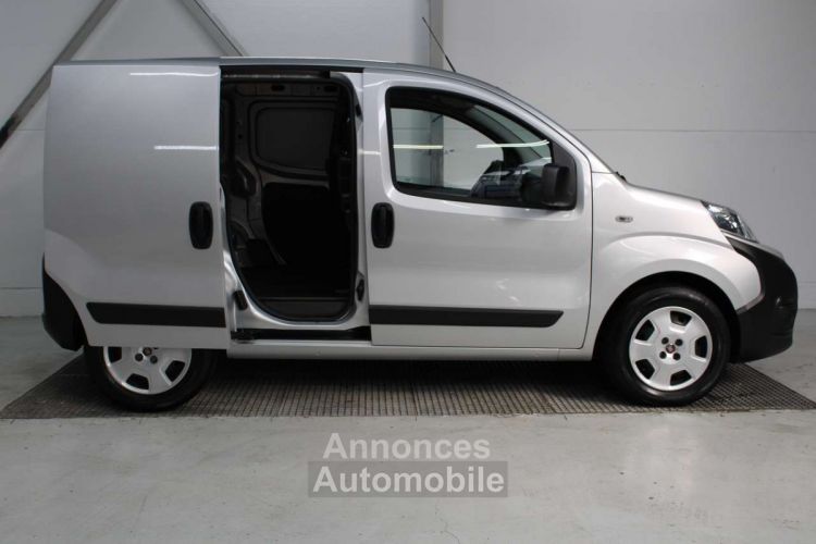 Fiat Fiorino 1.3 MultiJet ~ Lichte vracht Navi Airco Top - <small></small> 12.990 € <small>TTC</small> - #4