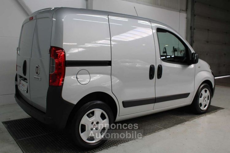 Fiat Fiorino 1.3 MultiJet ~ Lichte vracht Navi Airco Top - <small></small> 12.990 € <small>TTC</small> - #5