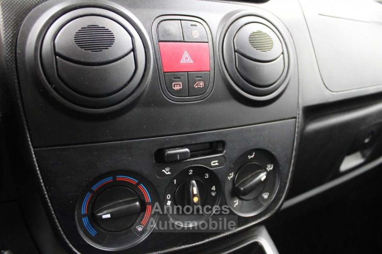 Fiat Fiorino 1.3 MultiJet ~ Lichte vracht Navi Airco Top - <small></small> 12.990 € <small>TTC</small> - #19