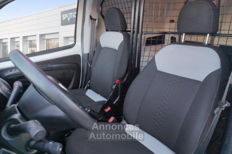 Fiat Fiorino 1.3 Multijet 95ch Pro Lounge - <small></small> 12.990 € <small>TTC</small> - #9