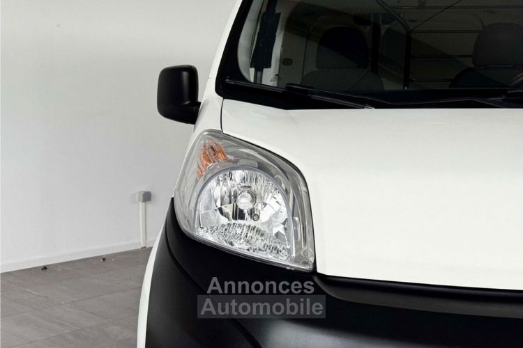 Fiat Fiorino 1.4 ESS / CNG 2PLACES CABINE CLIM RADIO - <small></small> 9.990 € <small>TTC</small> - #3