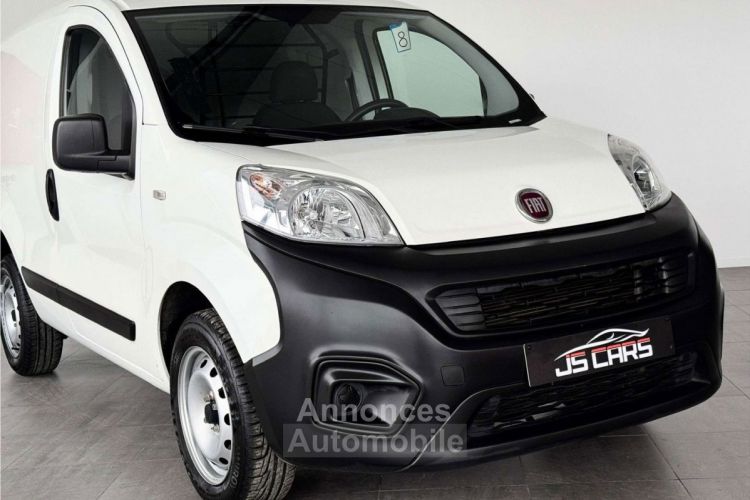 Fiat Fiorino 1.4 ESS / CNG 2PLACES CABINE CLIM RADIO - <small></small> 9.990 € <small>TTC</small> - #8