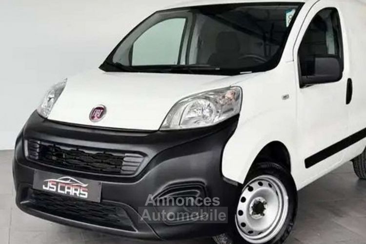 Fiat Fiorino 1.4 ESS / CNG 2PLACES CABINE CLIM RADIO - <small></small> 8.490 € <small>TTC</small> - #2