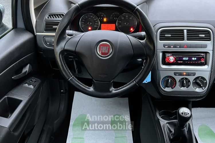 Fiat Grande Punto 1.3 MULTIJET 75 Cv CLIMATISATION BLUETOOTH 5 PLACES - GARANTIE 1 AN - <small></small> 6.470 € <small>TTC</small> - #14