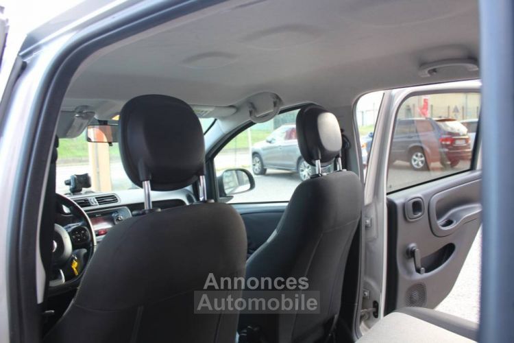 Fiat Panda 1.2L 70CV BTE 5VT FINITION HAUT DE GAMME LOUNGE/BUSINESS 1ER MAIN 5 PORTES 2017 ETAT PARFAIT G - <small></small> 7.790 € <small>TTC</small> - #39