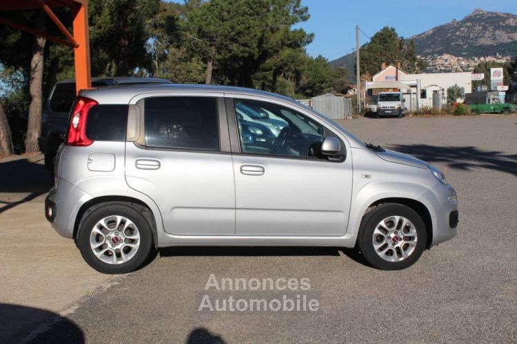 Fiat Panda 1.2L 70CV BTE 5VT FINITION HAUT DE GAMME LOUNGE/BUSINESS 5 PT 2017 1ER MAIN GARANTIE SECURITE - <small></small> 7.790 € <small>TTC</small> - #3