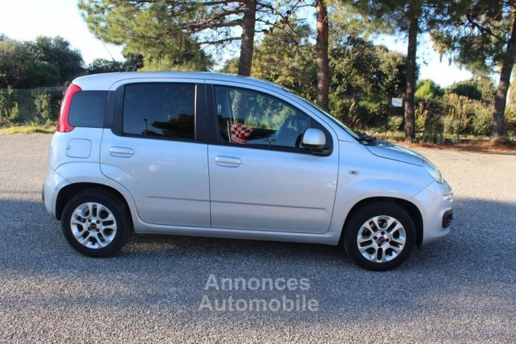 Fiat Panda 1.2L 70CV BTE 5VT FINITION HAUT DE GAMME LOUNGE/BUSINESS 5 PT 2017 1ER MAIN GARANTIE SECURITE - <small></small> 7.790 € <small>TTC</small> - #55