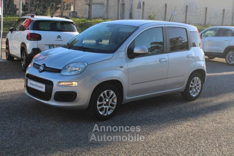 Fiat Panda 1.2L 70CV BTE 5VT FINITION HAUT DE GAMME LOUNGE/BUSINESS 5 PT 2017 1ER MAIN GARANTIE SECURITE - <small></small> 7.790 € <small>TTC</small> - #56