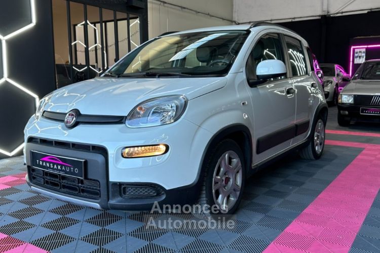 Fiat Panda MY23 Cross 70 ch 1.0 Hybride BSG 1 ere main 5 portes Bluetooth - <small></small> 12.490 € <small>TTC</small> - #2