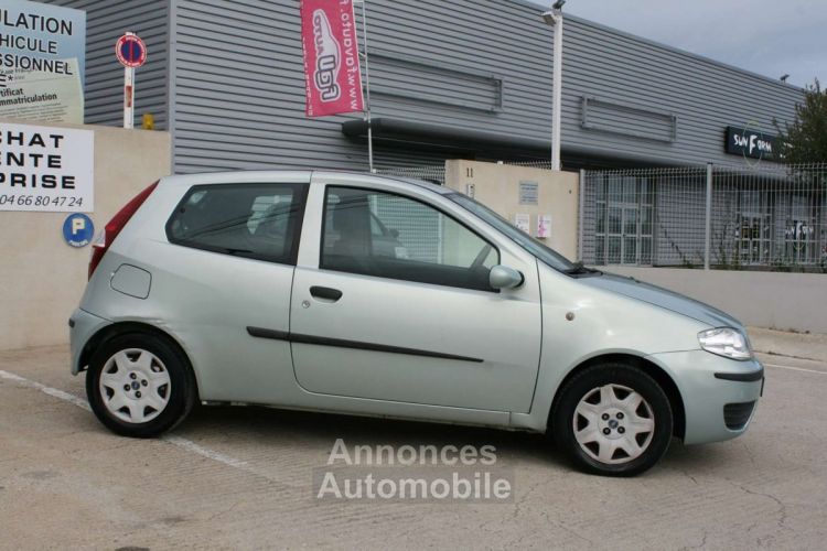 Fiat Punto 1.2 8V 60CH CULT 3P - <small></small> 3.990 € <small>TTC</small> - #5