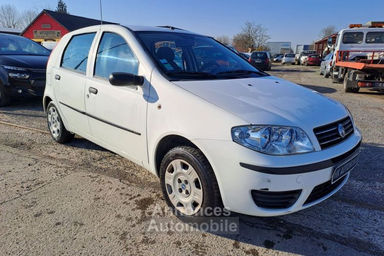 Fiat Punto 1.2 i 60 cv - <small></small> 3.490 € <small>TTC</small> - #2