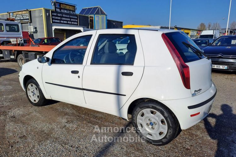 Fiat Punto 1.2 i 60 cv - <small></small> 3.490 € <small>TTC</small> - #3