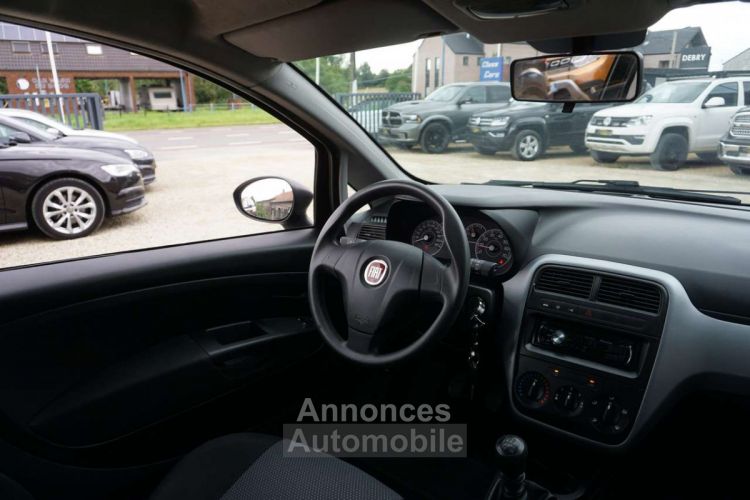 Fiat Punto 1.2i GARANTIE 12 MOIS-CONTROLE TECHNIQUE-2030 LEZ! - <small></small> 3.990 € <small>TTC</small> - #17