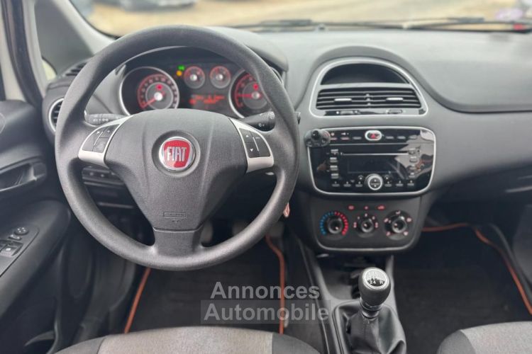 Fiat Punto Evo 1.2 70 DYNAMIC START-STOP DISTRI OK - <small></small> 4.790 € <small>TTC</small> - #17