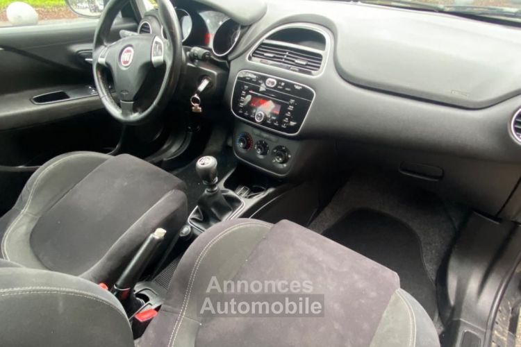 Fiat Punto Evo 1.2 70CH DYNAMIC START-STOP - <small></small> 5.490 € <small>TTC</small> - #20