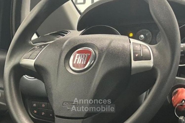 Fiat Punto Evo 1.2 8V 65CH TEAM 3P * CLIM * - <small></small> 5.990 € <small>TTC</small> - #10