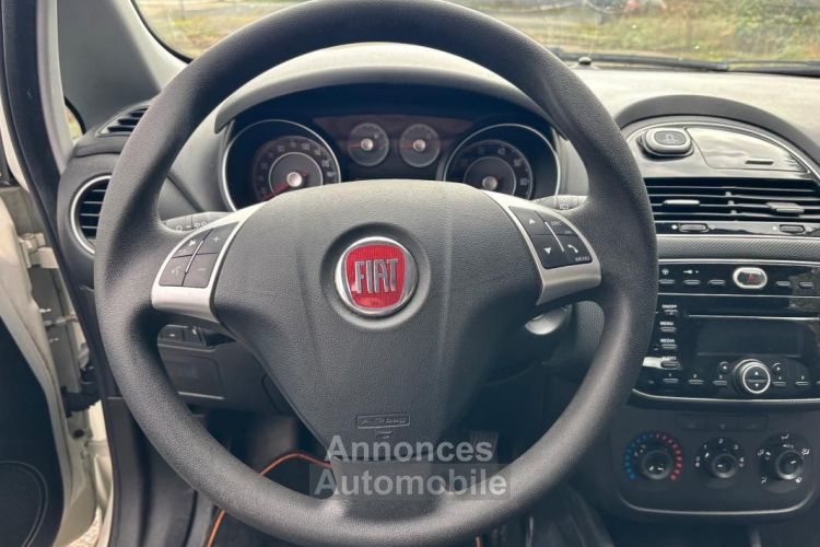 Fiat Punto SOCIETE 1.3 MJT 75ch ACTUAL 6990 TTC 5825 HT - <small></small> 5.825 € <small>TTC</small> - #19