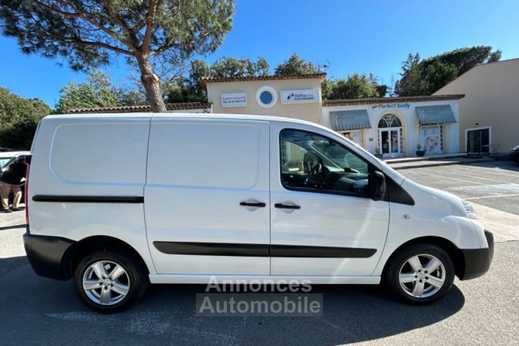 Fiat Scudo FOURGON LH1 2.0 MULTIJET 128 / 1ÈRE MAIN / TVA RÉCUPÉRABLE / HISTORIQUE D'ENTRETIEN COMPLET - <small></small> 8.890 € <small>TTC</small> - #4