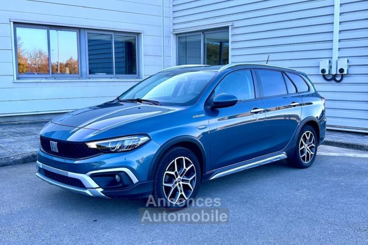 Fiat Tipo CROSS 1.6 MULTIJET 130CH BLEU METAL - <small></small> 20.170 € <small>TTC</small> - #1