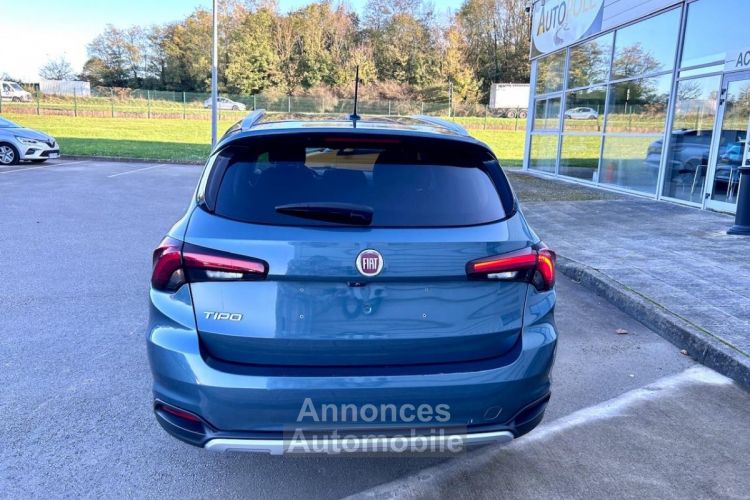 Fiat Tipo CROSS 1.6 MULTIJET 130CH BLEU METAL - <small></small> 20.170 € <small>TTC</small> - #6