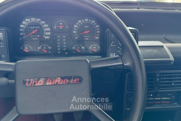 Fiat Uno TURBO IE JANTES ABARTH FRANÇAISE - <small></small> 11.990 € <small>TTC</small> - #10