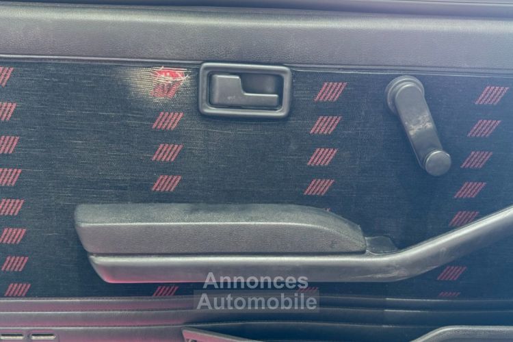 Fiat Uno TURBO IE JANTES ABARTH FRANÇAISE - <small></small> 11.990 € <small>TTC</small> - #22