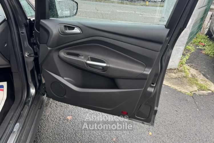 Ford C-Max 1.5 TDCi - 120 S&S Titanium Gps + Camera AR + Clim + Attelage - <small></small> 12.990 € <small>TTC</small> - #17