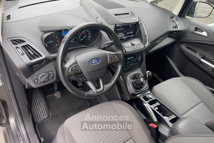 Ford C-Max Focus 1.0 ECOBOOST 100 CH TITANIUM ATTELAGE - <small></small> 9.980 € <small>TTC</small> - #9