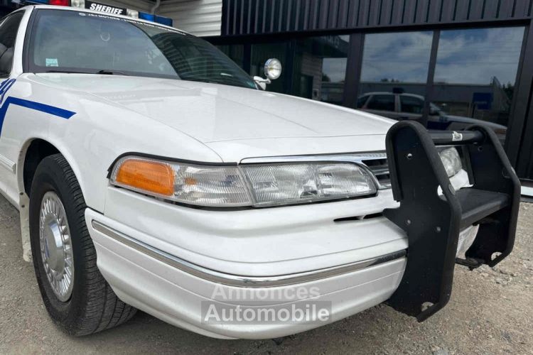 Ford Crown Victoria P71 POLICE INTERCEPTOR - <small></small> 25.900 € <small>TTC</small> - #11