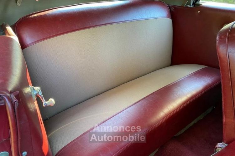 Ford Deluxe SUPER 1946 CONVERTIBLE V8 - <small></small> 59.900 € <small>TTC</small> - #26