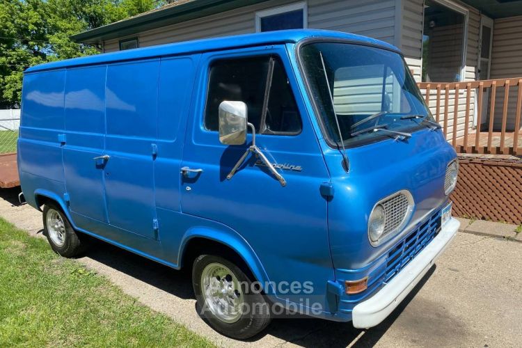 Ford Econoline Club Wagon - <small></small> 24.300 € <small>TTC</small> - #1