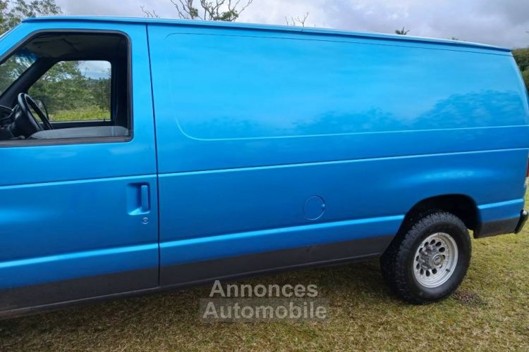 Ford Econoline Club Wagon cargo van  - <small></small> 22.000 € <small>TTC</small> - #1