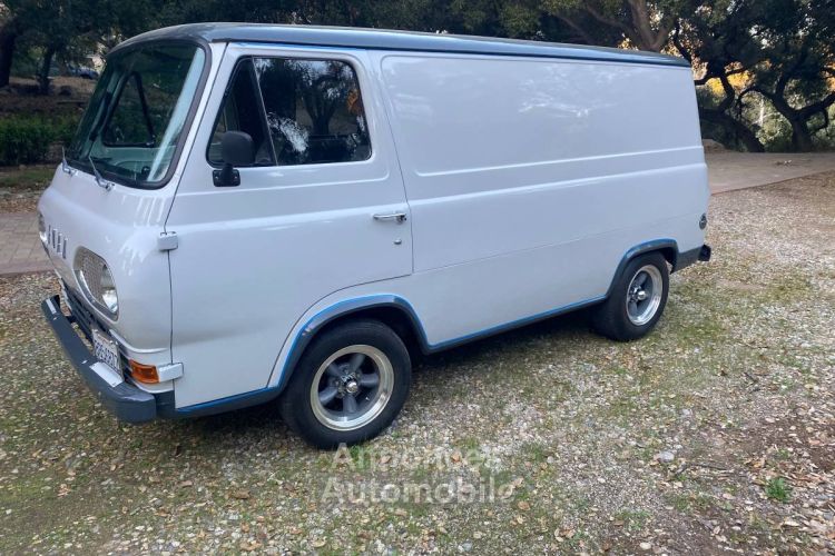 Ford Econoline Club Wagon van 100  - <small></small> 32.700 € <small>TTC</small> - #1