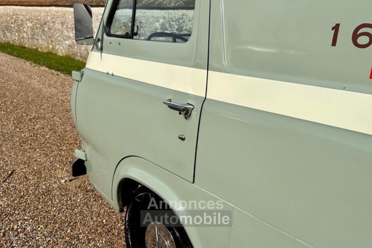 Ford Econoline Club Wagon van life 1965 - <small></small> 39.900 € <small>TTC</small> - #14