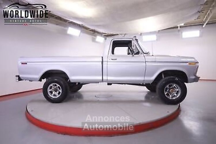 Ford F250 HIGHBOY  - <small></small> 33.800 € <small>TTC</small> - #4