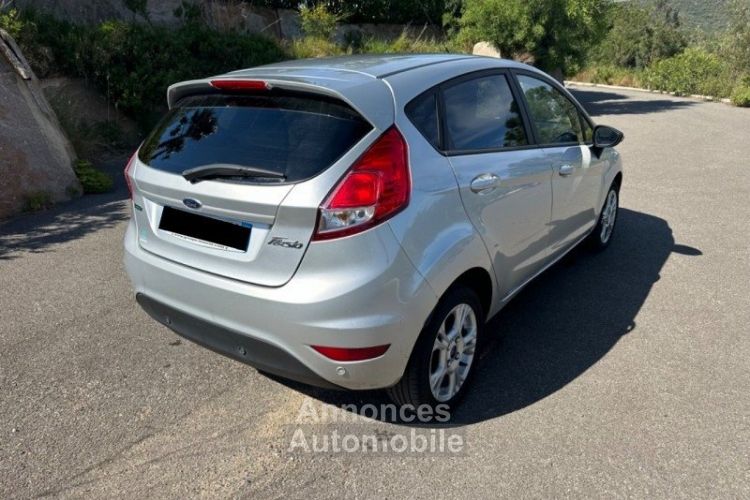 Ford Fiesta 1.0 ECOBOOST 100CH STOP&START BUSINESS NAV 5P - <small></small> 9.900 € <small>TTC</small> - #5