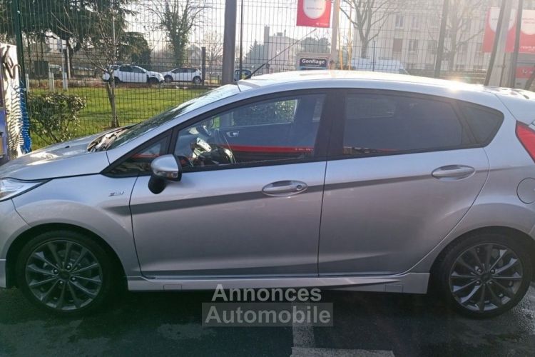 Ford Fiesta 1.0 ECOBOOST 100CH STOP&START ST LINE 5P - <small></small> 9.490 € <small>TTC</small> - #9