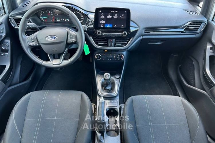 Ford Fiesta 1.0 EcoBoost 125ch mHEV Cool & Connect 5p - <small></small> 14.990 € <small>TTC</small> - #9