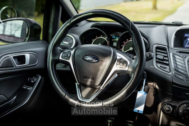 Ford Fiesta 1.0 EcoBoost ST-Line - <small></small> 9.995 € <small>TTC</small> - #21