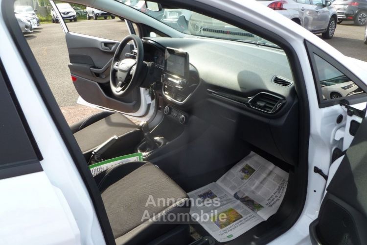 Ford Fiesta 1.1 ESSENCE 75CH COOL & CONNECT 5 PORTES - <small></small> 14.500 € <small>TTC</small> - #6