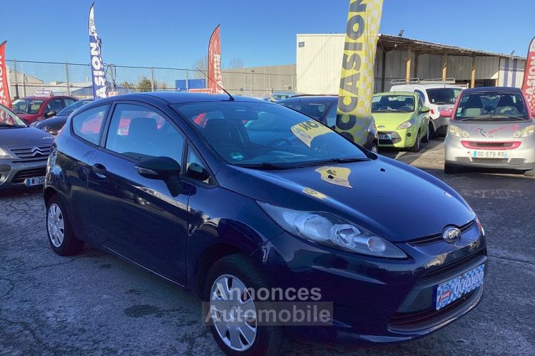 Ford Fiesta 1.2  Ambiente - <small></small> 4.450 € <small>TTC</small> - #2