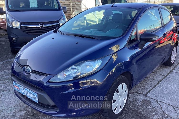 Ford Fiesta 1.2  Ambiente - <small></small> 4.450 € <small>TTC</small> - #3