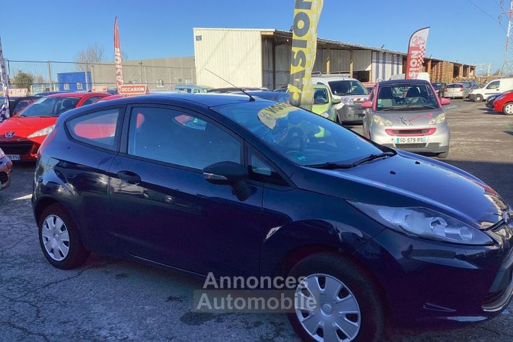 Ford Fiesta 1.2  Ambiente - <small></small> 4.450 € <small>TTC</small> - #8