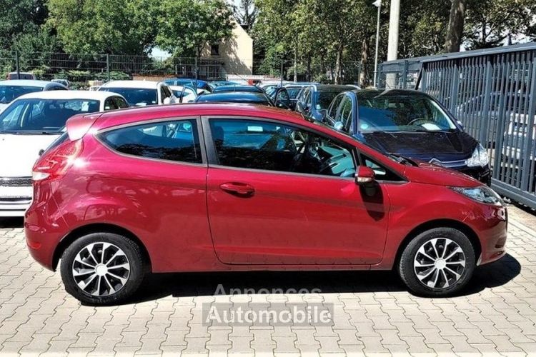 Ford Fiesta 1.2 - <small></small> 6.250 € <small>TTC</small> - #2