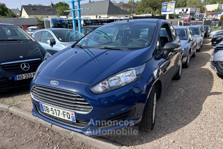 Ford Fiesta 1.25 60 Ambiente - <small></small> 6.500 € <small>TTC</small> - #1