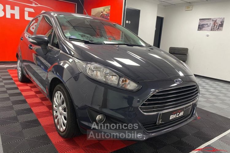 Ford Fiesta 1.25 i 16V 82cv - <small></small> 7.990 € <small>TTC</small> - #3