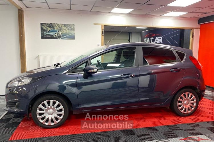 Ford Fiesta 1.25 i 16V 82cv - <small></small> 7.990 € <small>TTC</small> - #4