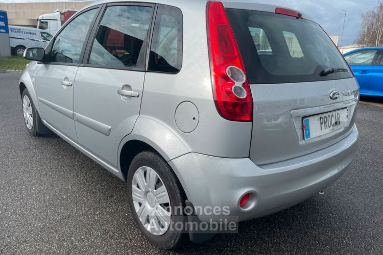 Ford Fiesta 1.25i 75 SENSO PLUS - <small></small> 3.490 € <small>TTC</small> - #4