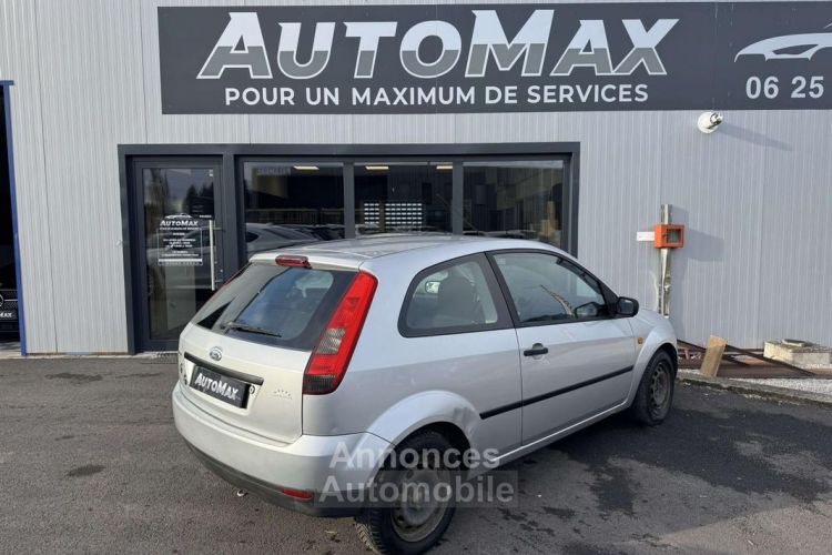 Ford Fiesta 1.3i 2002 BERLINE Ambiente PHASE 1 - <small></small> 2.990 € <small>TTC</small> - #2